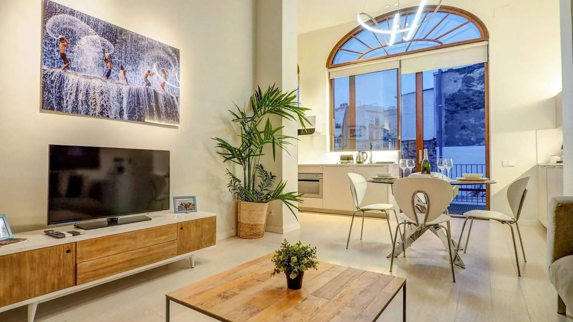 En Vogue By Hello Homes Sitges