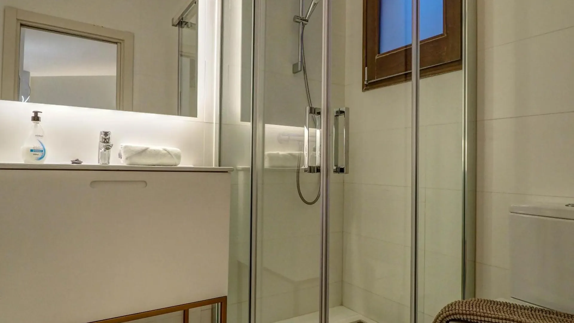 Apartment En Vogue By Hello Homes Sitges Spain